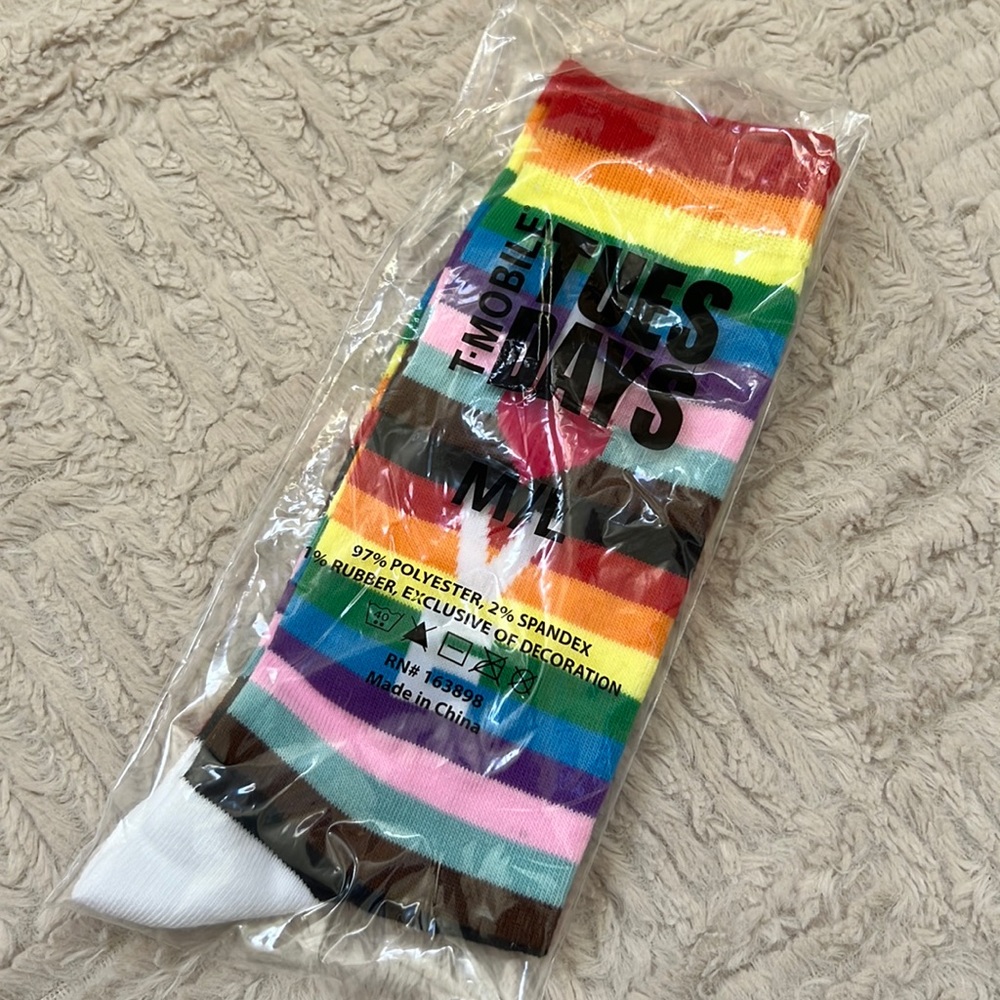 T-Mobile Rainbow LOVE socks Pride Socks ❤️🧡💛💚💙💜NEW in package, size M/L